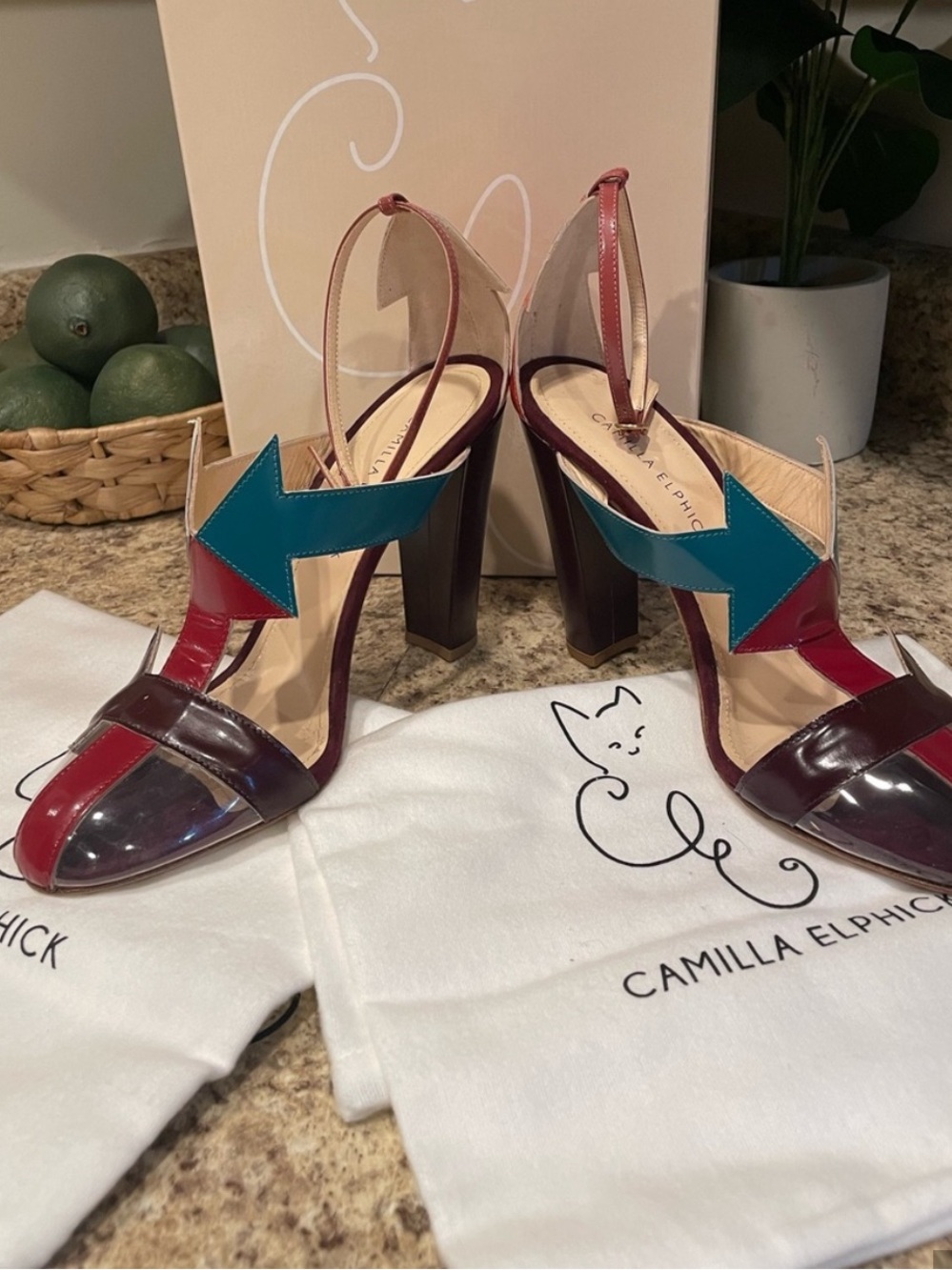 $700+ Camilla Elphick Collectable Designer Art Shoes - Picture 6 of 6